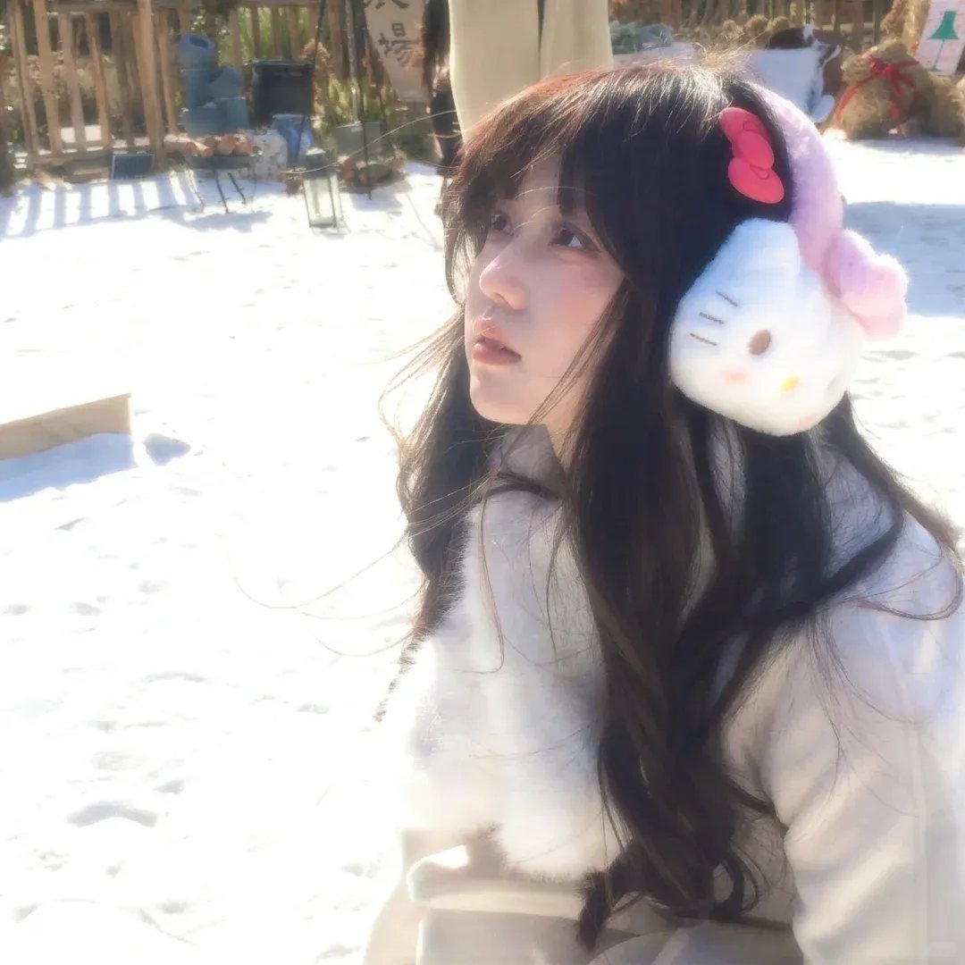 美女荒野逃亡
